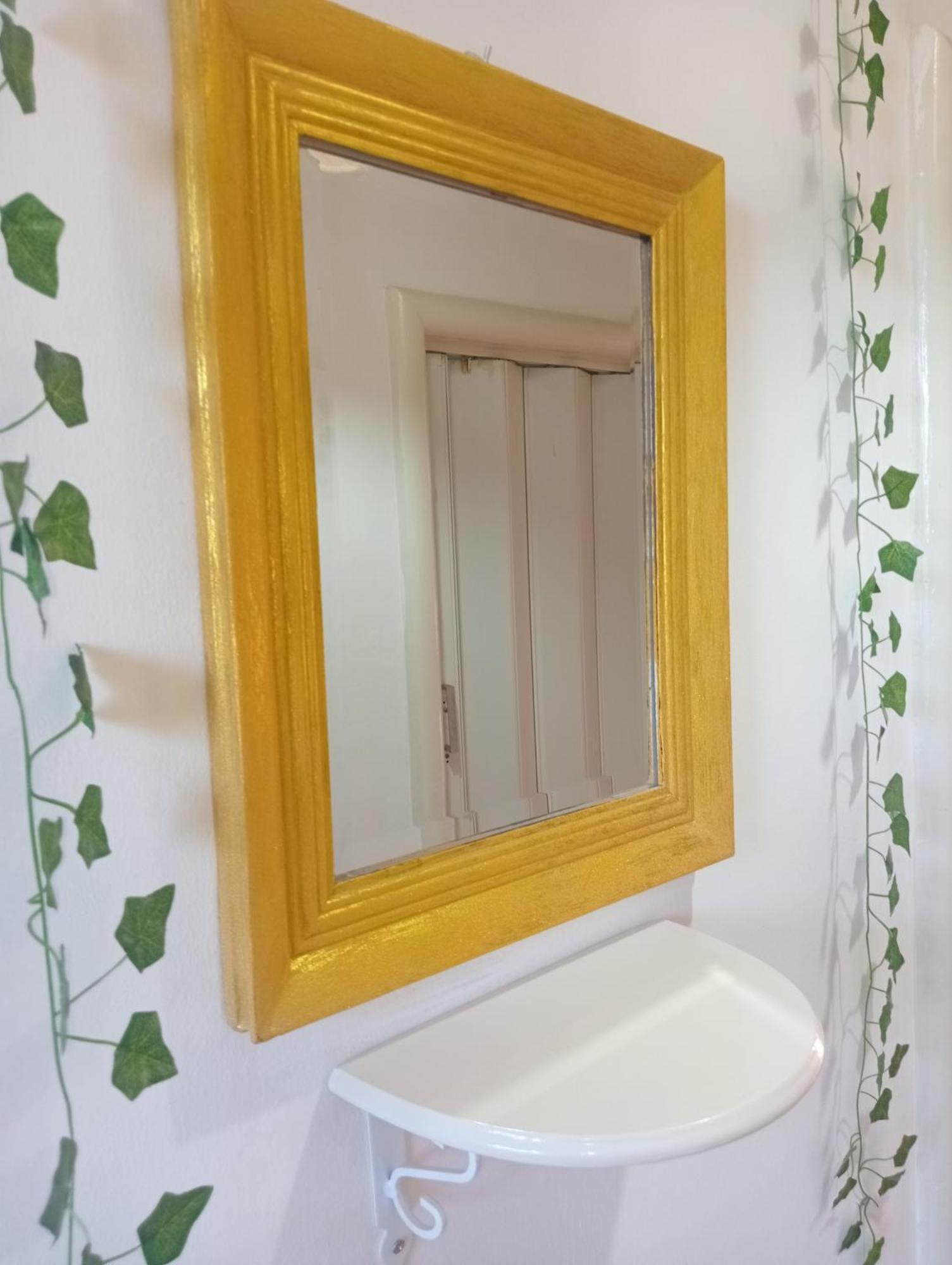 Casa Vacanze I Tre Girasoli "Green House" Калтаджироне Екстериор снимка
